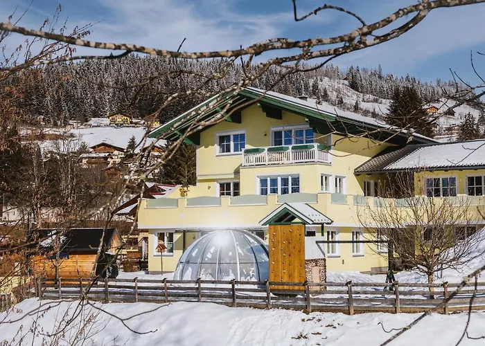 Haus Schoenegg * Wagrain